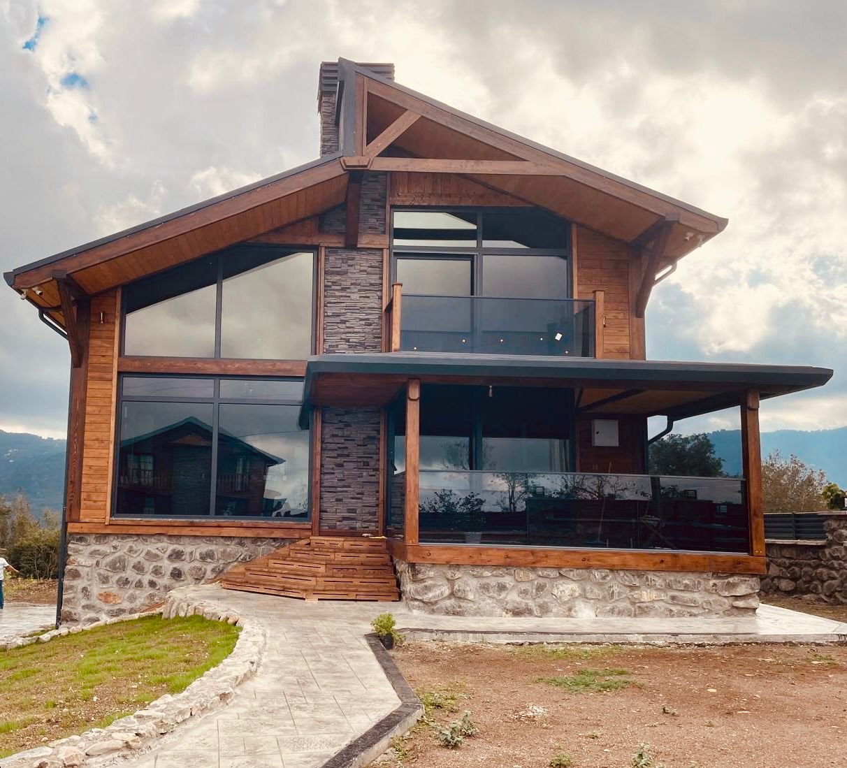 whatsapp image 2026 01 25 at 18.58.00